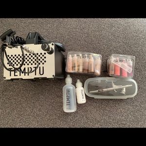 A complete TEMPTU airbrush starter kit